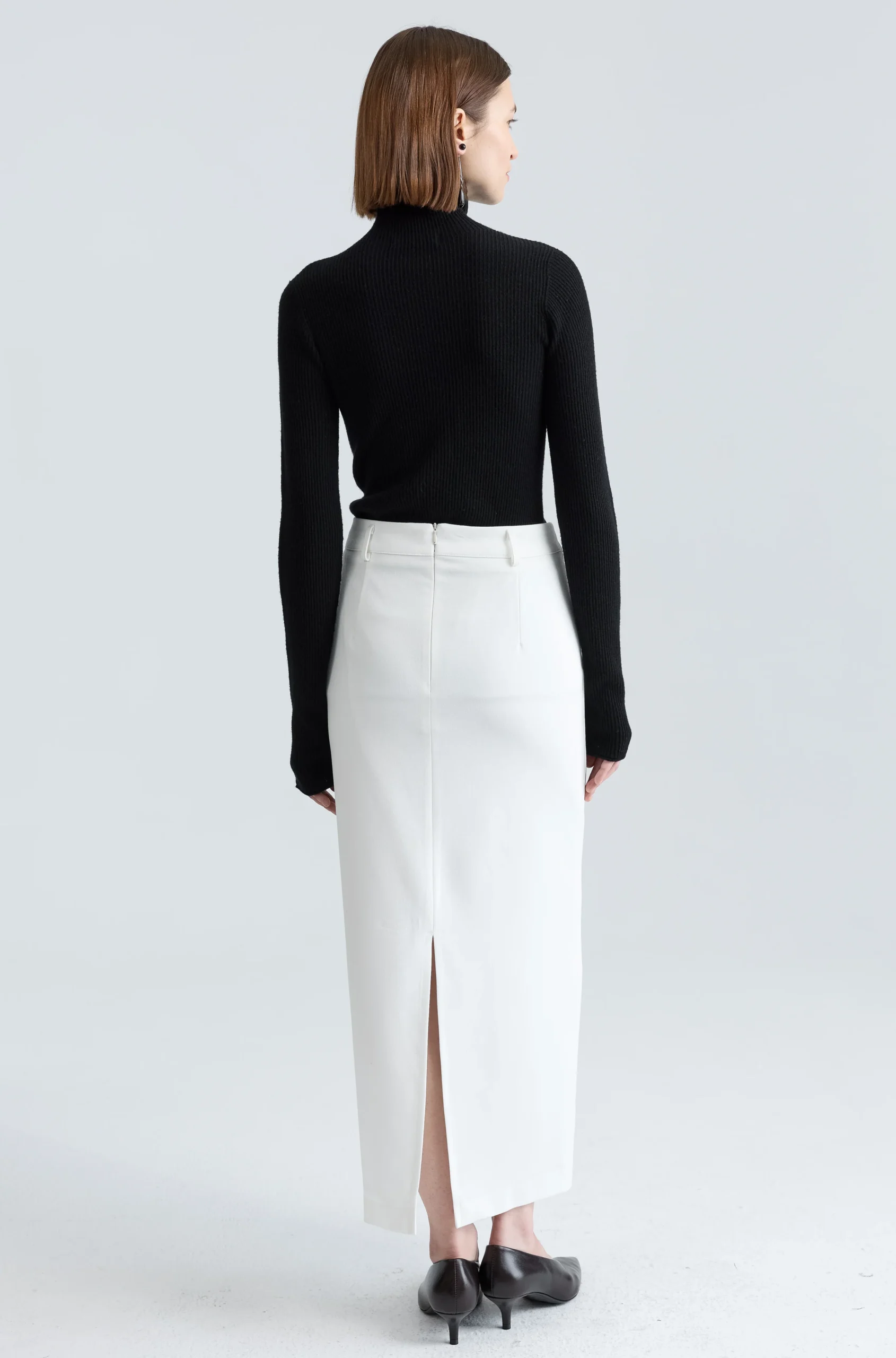 Slim Ribbed Turtleneck - Image 4