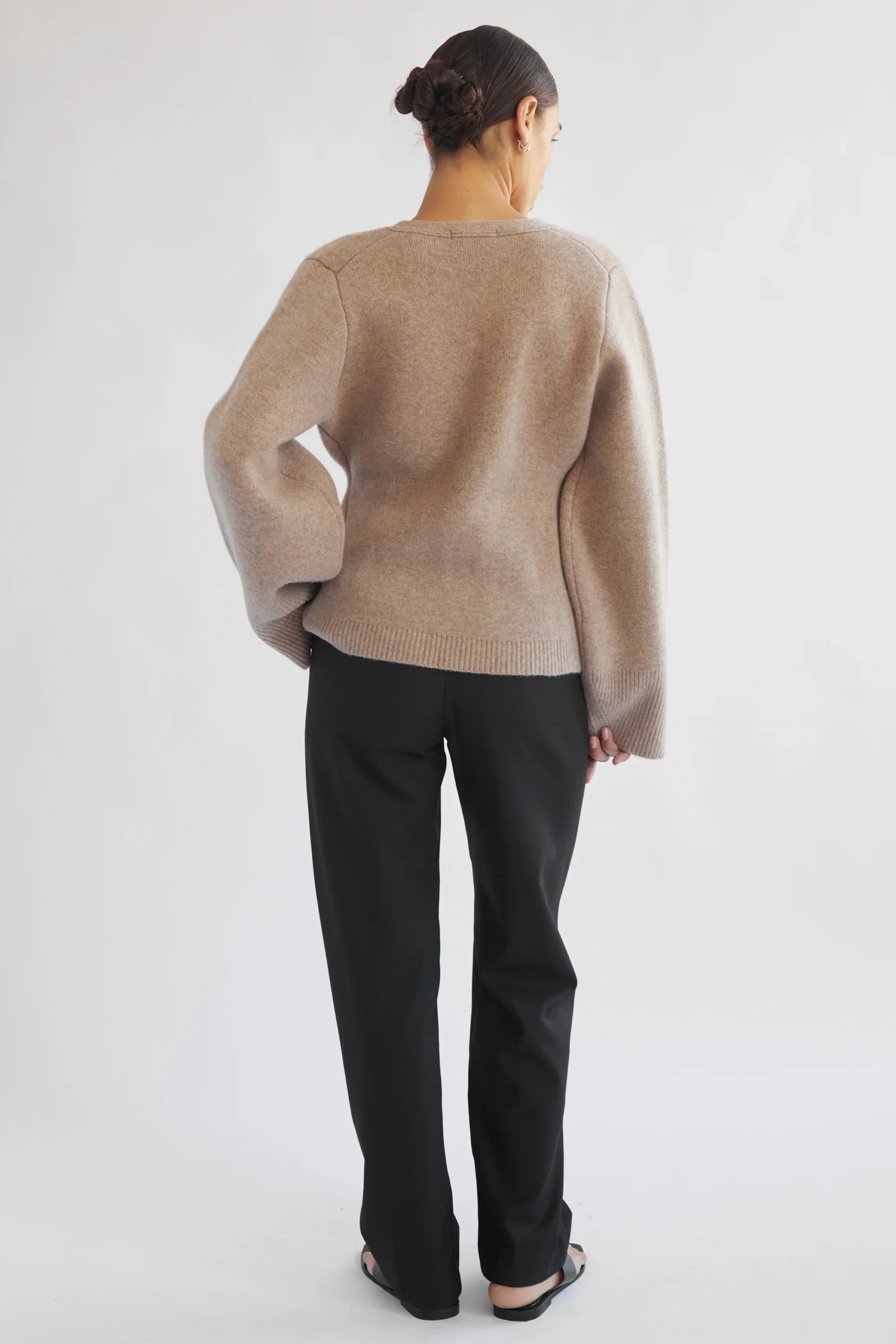 V Neck Cardigan - Image 10