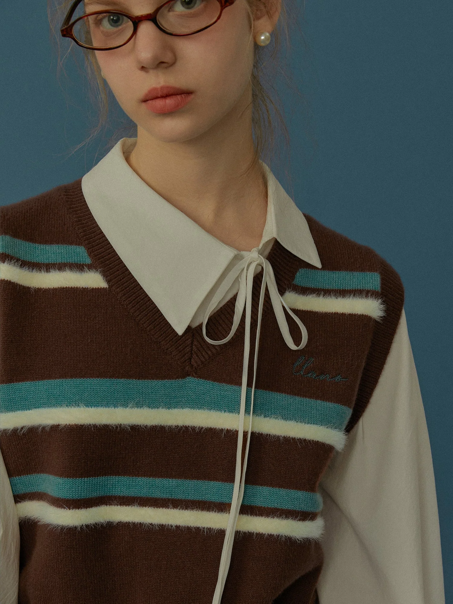 Llano Asymmetric Lace Embroidered Shirt - Image 5