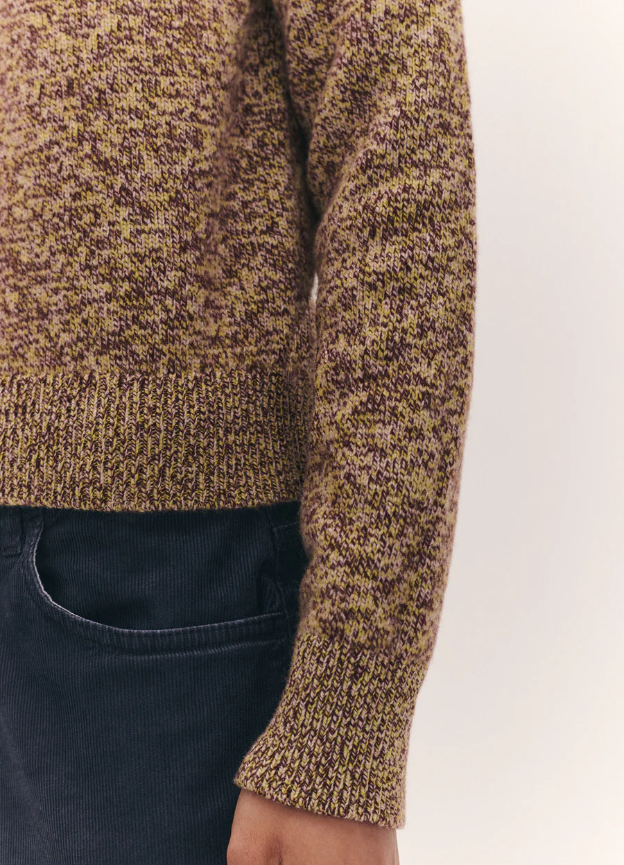 Sligo V-Neck - Image 5